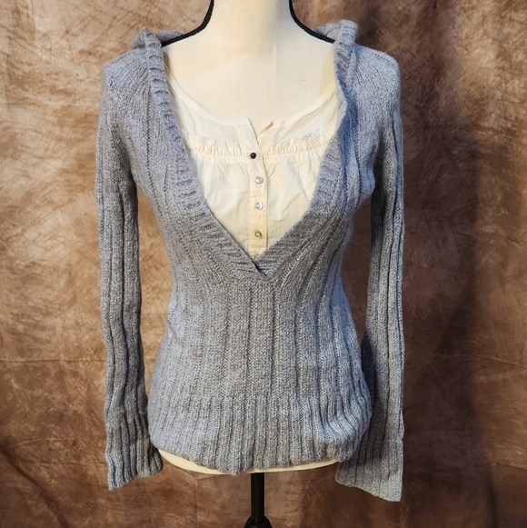 Sweaters - Soft Ribbed Hooded Knit Sweater With Layered Insert – Gray – Size S